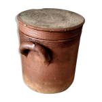 Pot en grs maill marron et son couvercle