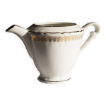 Pot � lait en porcelaine blanc et dor�, evor france