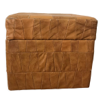 Pouf coffre cuir patchwork vintage circa 1960