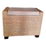 Pouf, coffre en rotin et bois