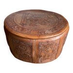 Pouf en cuir sculpt� maya par angel pazmino, �quateur, 1960