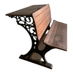 Pupitre d'�colier double du d�but du xxe si�cle en bois brun chaud avec cadre en fonte noire