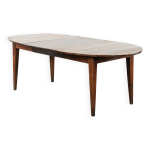 Rare table � manger ovale extensible en bois fruitier.
