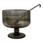 Saladier à punch vintage en verre bullé fumé avec louche assortie Saladier à punch vintage en verre bullé fumé avec louche assortie