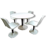 Salon design signée gautier, table et quatre chaises tulipe Salon design signée gautier, table et quatre chaises tulipe