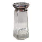 Saupoudreuse en cristal et argent massif par louis coignet.