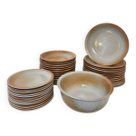 Service en gr�s vintage 38 pi�ces, 1970