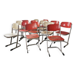 Set de 14 chaises vintages empilables