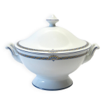 Soupire en porcelaine de chez tharaud limoges en trs bon tat