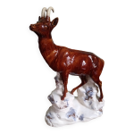 Statuette animalire chamois sur un rocher - cramique maille