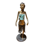 Statuette de femme en bronze