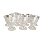 Suite de 11 verres a vin cuit ou porto en verre sobre et elegant Suite de 11 verres a vin cuit ou porto en verre sobre et elegant