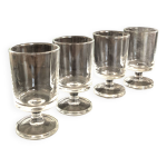 Suite de 4 verres  digestif
