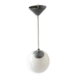 Suspension boule vintage en opaline blanche