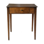 Table d'appoint campagnarde en noyer ancienne Table d'appoint campagnarde en noyer ancienne