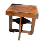 Table d'appoint carrée piètement quadripode à entretoise de style moderniste Table d'appoint carrée piètement quadripode à entretoise de style moderniste