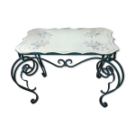 Table d appoint en fer forgé et miroir gravé Table d appoint en fer forgé et miroir gravé