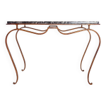 Table d'appoint en m�tal dor� et plateau en marbre, style ren� prou