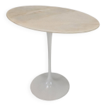 Table d appoint ovale en marbre par eero saarinen pour knoll Table d appoint ovale en marbre par eero saarinen pour knoll