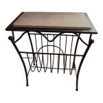 Table d'appoint porte revues années 50 Table d'appoint porte revues années 50