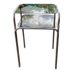 Table d'appoint vintage en m�tal chrom� et verre fum� style moderniste