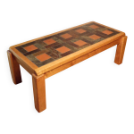 Table basse 1970 en orme et schiste Table basse 1970 en orme et schiste