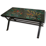 Table basse années 70 métal et céramique à décor de chasse à courre vènerie, signée Table basse années 70 métal et céramique à décor de chasse à courre vènerie, signée