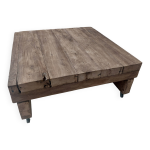 Table basse artisanale en poutres de ch�ne massif