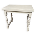 Table basse blanche ou guridon
