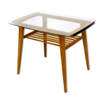 Table basse en bois avec plateau en verre de drevozpracujici druzstvo, années 1960 Table basse en bois avec plateau en verre de drevozpracujici druzstvo, années 1960