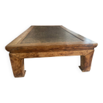 Table basse ethnique dite « lit à opium » Table basse ethnique dite « lit à opium »