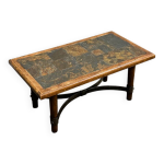 Table basse fran�aise en ardoise et ch�ne avec pi�tement sculptural en fer, ann�es 1960