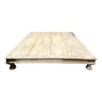 Table basse indienne vintage en bois brut
