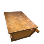 Table basse maie