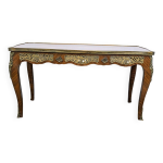 Table basse marquetée de style louis xv Table basse marquetée de style louis xv