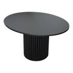 Table basse ovale cannelée noire Table basse ovale cannelée noire