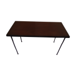 Table basse pieds en fer forgé plateau en bois 77 x 38 cm Table basse pieds en fer forgé plateau en bois 77 x 38 cm