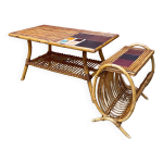 Table basse et porte revues en rotin