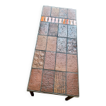 Table basse rectangulaire vintage de jean jaffeux en acier et céramique Table basse rectangulaire vintage de jean jaffeux en acier et céramique