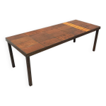Table basse rectangulaire vintage de jean jaffeux en acier et céramique des années 60 Table basse rectangulaire vintage de jean jaffeux en acier et céramique des années 60