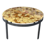 Table basse ronde en résine imitant l'onyx et métal chromé, années 70 Table basse ronde en résine imitant l'onyx et métal chromé, années 70