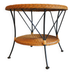 Table basse ou table � vin � deux niveaux en rotin et fer du milieu du si�cle, ann�es 1960