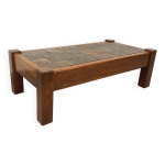 Table basse vintage brutaliste en chêne et ardoise des années 60 70 Table basse vintage brutaliste en chêne et ardoise des années 60 70
