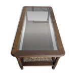 Table basse vintage grange en bois massif et rotin avec plateau en verre Table basse vintage grange en bois massif et rotin avec plateau en verre
