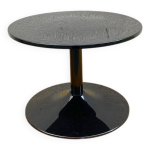 Table basse vintage pied tulipe en plastique laqué noir Table basse vintage pied tulipe en plastique laqué noir