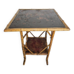 Table en bois style bambou avec dcor asiatique