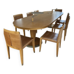Table et lot de chaises giorgetti by chi wing lo Table et lot de chaises giorgetti by chi wing lo