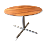 Table danoise des années 90 en noyer Table danoise des années 90 en noyer