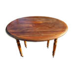 Table extensible 6 pieds en noyer, xixème s. Table extensible 6 pieds en noyer, xixème s.