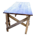 Table de ferme rustique patine sur de lourds trteaux